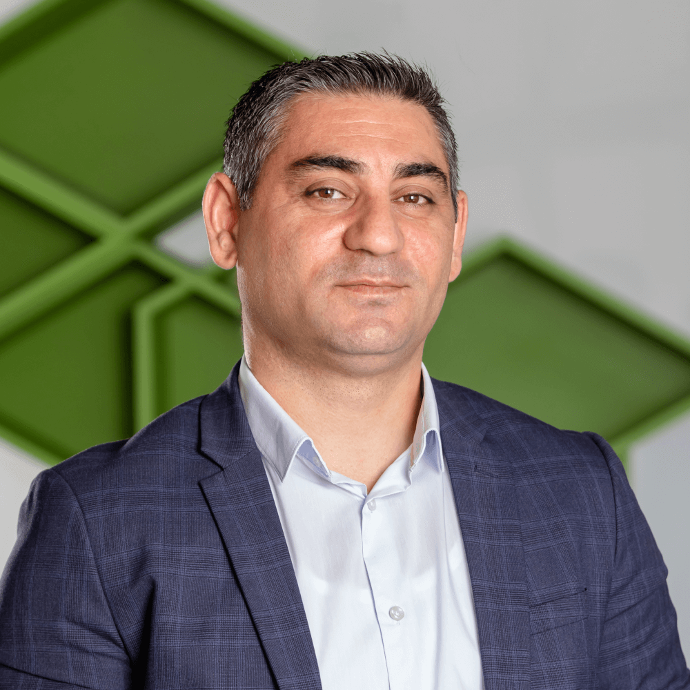 ARSHALUYS SAHAKYAN Chierf Accountant